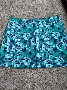 Green Floral Stretch Skort